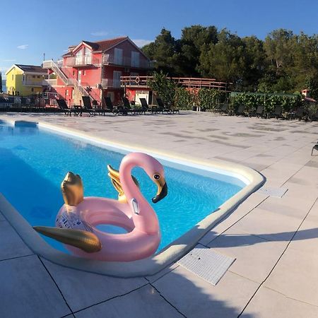 Lipovac Resort Ficus Bilice Dış mekan fotoğraf