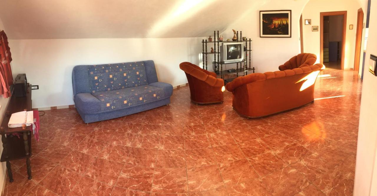Lipovac Resort Ficus Bilice Dış mekan fotoğraf