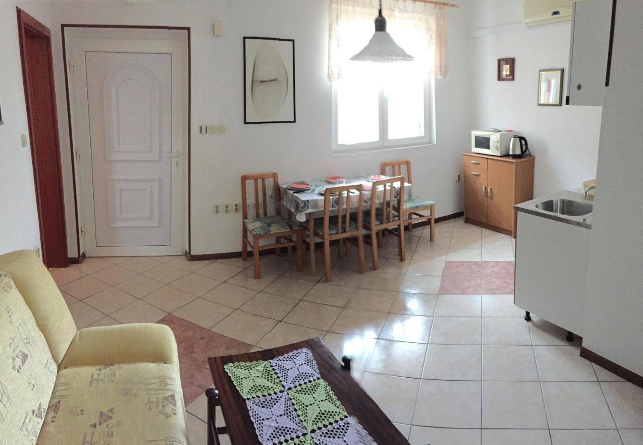 Lipovac Resort Ficus Bilice Dış mekan fotoğraf