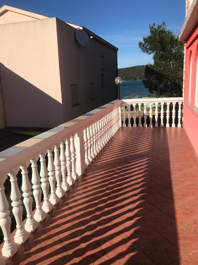 Lipovac Resort Ficus Bilice Dış mekan fotoğraf