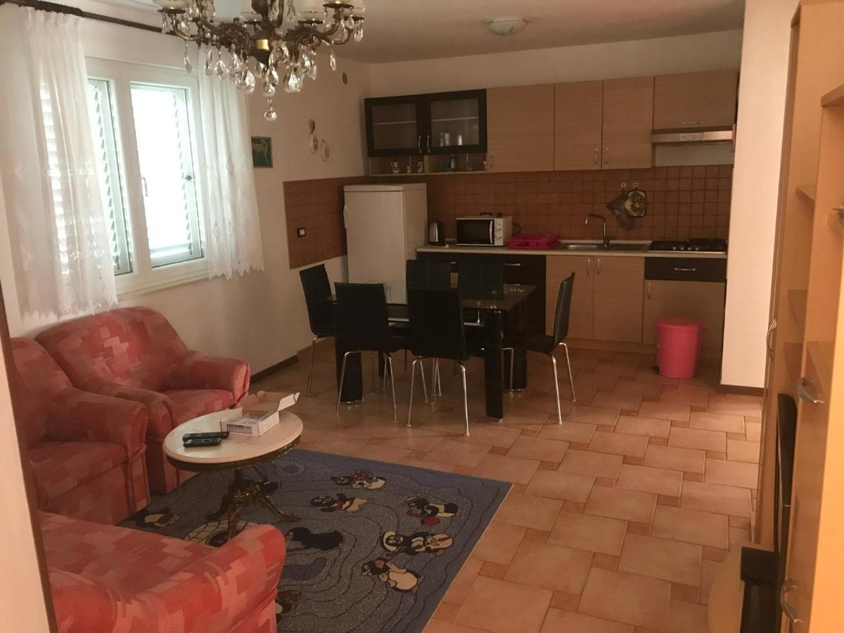 Lipovac Resort Ficus Bilice Dış mekan fotoğraf