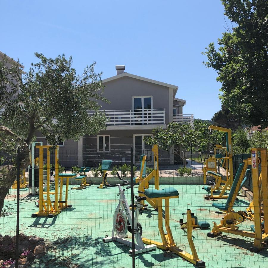 Lipovac Resort Ficus Bilice Dış mekan fotoğraf