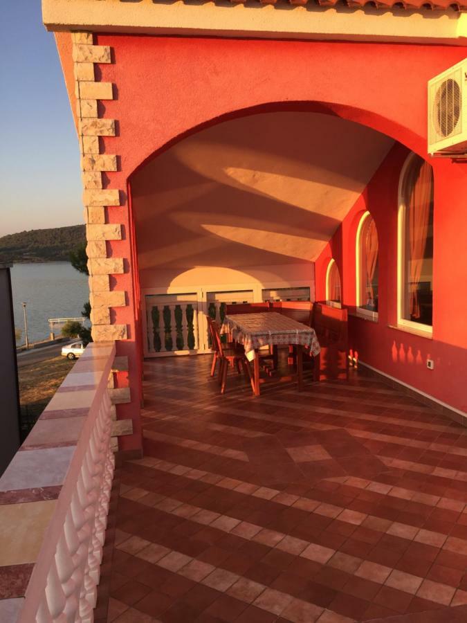 Lipovac Resort Ficus Bilice Dış mekan fotoğraf