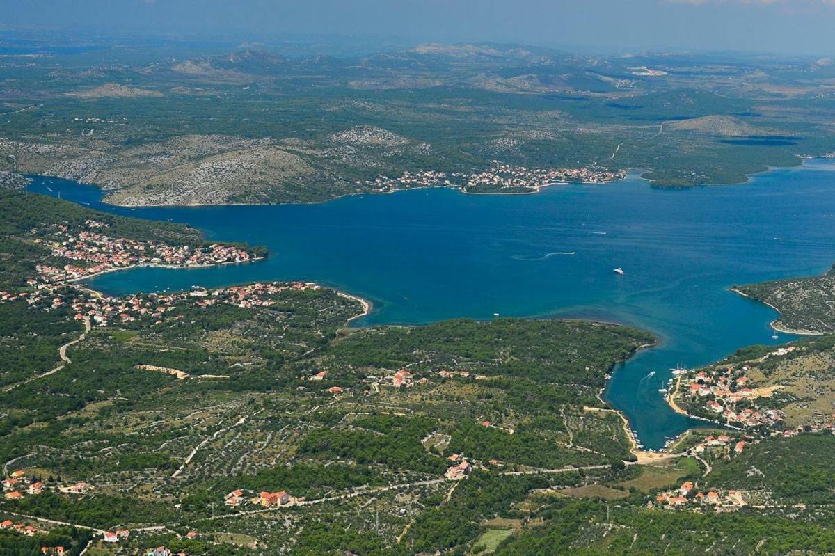 Lipovac Resort Ficus Bilice Dış mekan fotoğraf